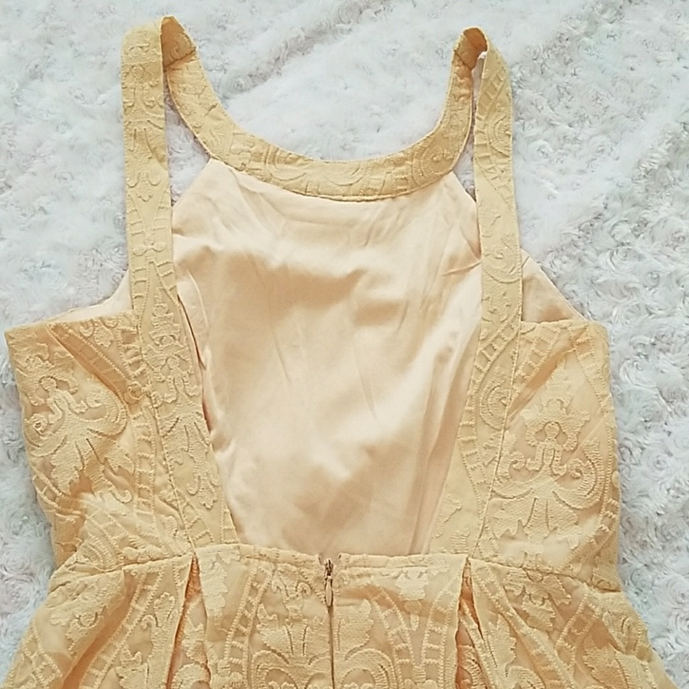 Open back Dress - Picture 3 of 4